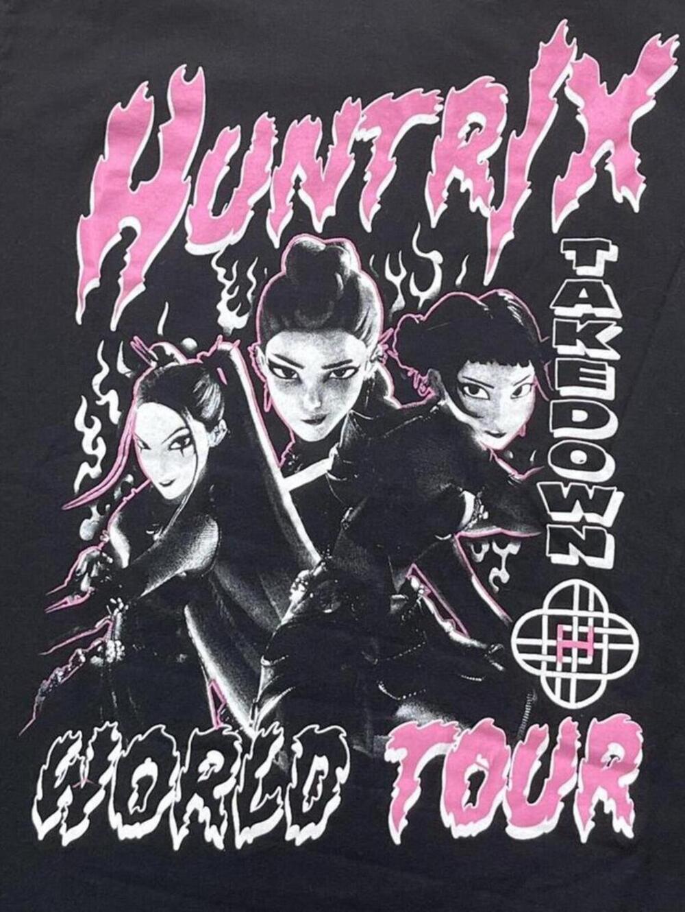 KPOP Demon Hunters Preowned Small T-shirt
